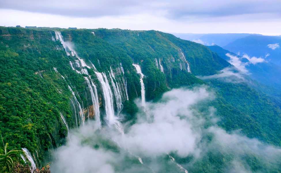 Exploring the Best of Shillong: Your Ultimate Guide to Shillong Tour Packages