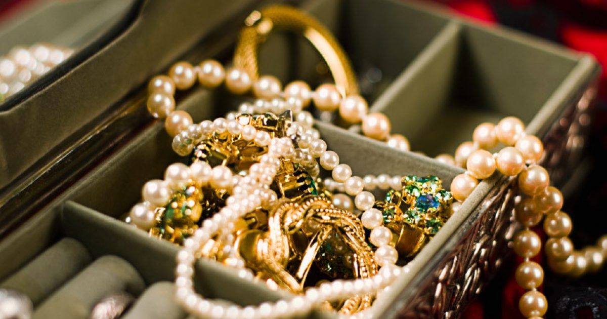 The Allure of Flare Jewellery: A Timeless Trend