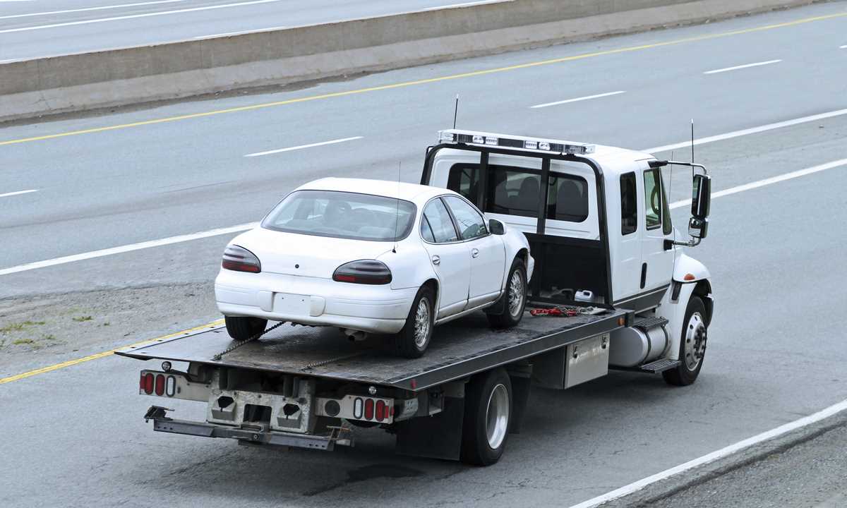 How Can A 24/7 Towing Company Assist In Accident Scenarios?