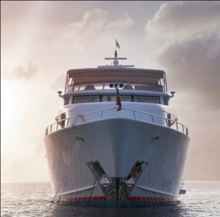 Exclusive Superyacht Services in Mallorca by i3 Composites