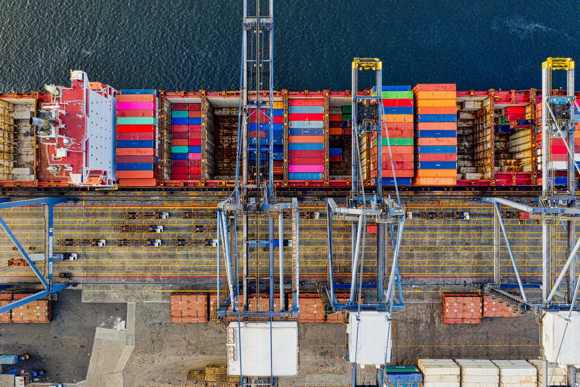 2025 Cargo Strategy: Adapting to New Challenges and Opportunities