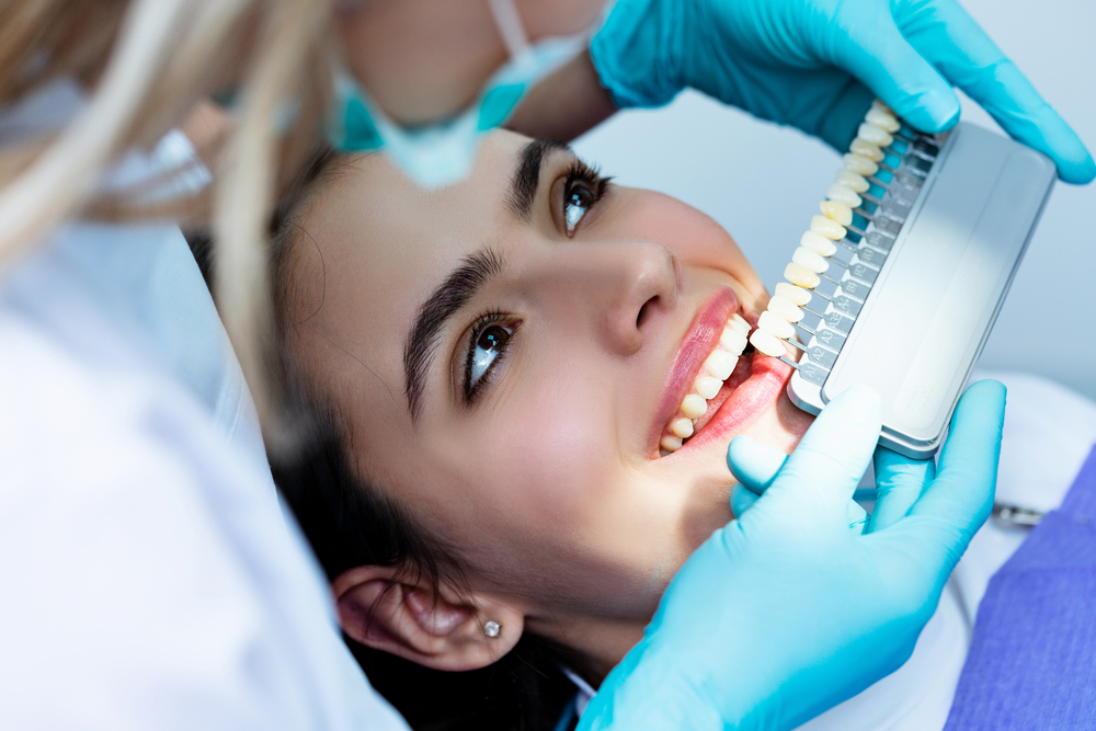 Get a Movie-Star Smile with Zoom Teeth Whitening