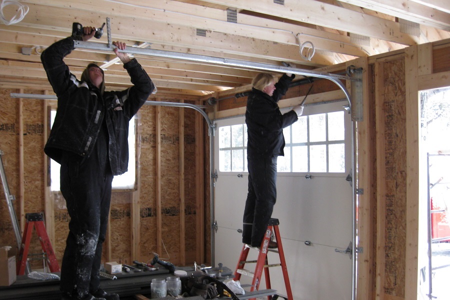 Repairing a Garage Door Opener Yourself or Hiring a Pro: What’s Better?