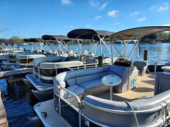 Exploring the Beauty of Lake Okanagan with Luxury Boat Tours