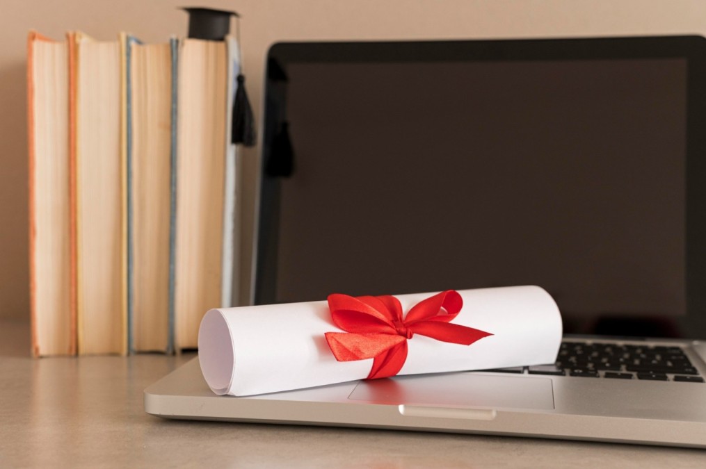Which Diploma Courses After 12th Commerce Are Right for You?