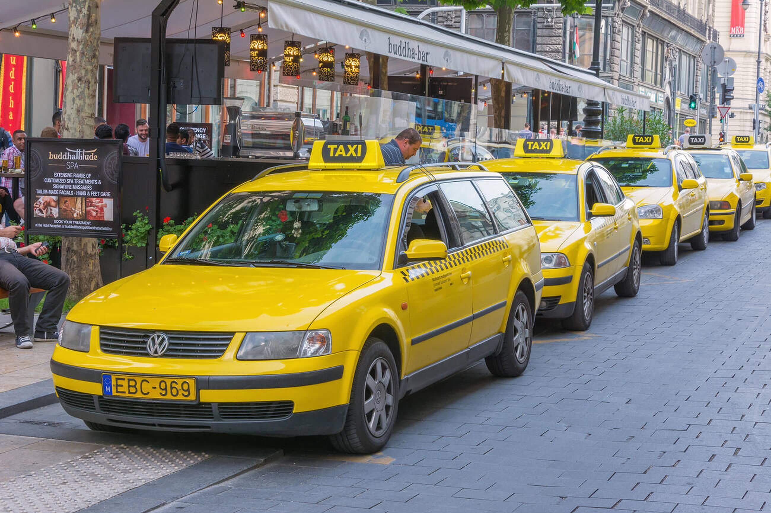 The Evolution of Taxi Companies: Adapting to Changing Transportation Needs
