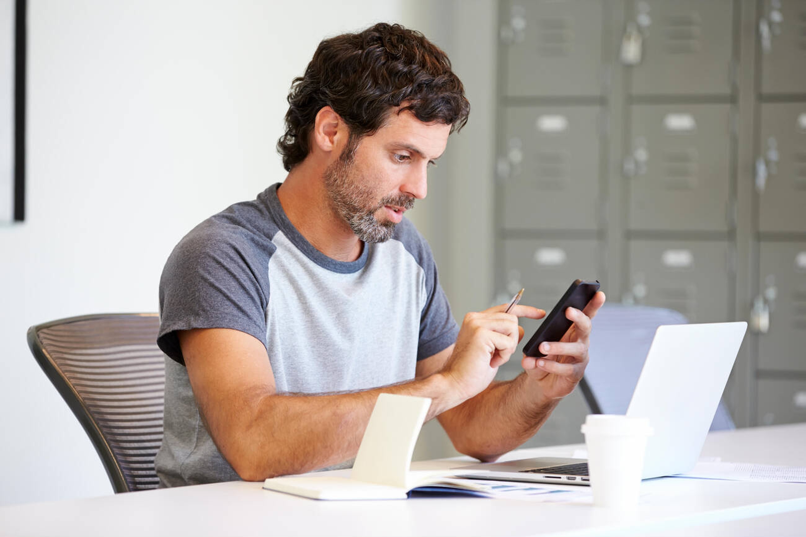 Happr App: Your Personal Assistant for a Happier and More Productive Life