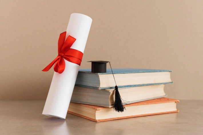 Creative Diploma Courses After 12th Commerce for Arts and Design Lovers