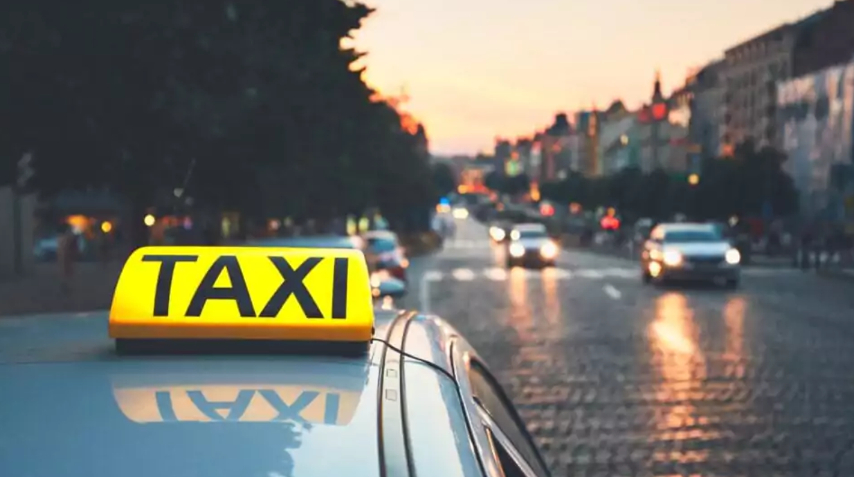 Bequeme Flughafentransfers mit Taxi Wiener Neustadt