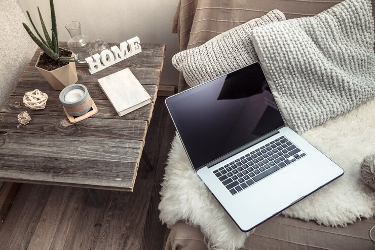 Why MacBook Rentals Are Perfect for Remote Workers & Freelancers