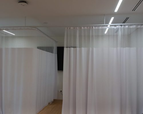 Curtains and Blinds in Dubai: How to Combine Style and Functionality for Every Room