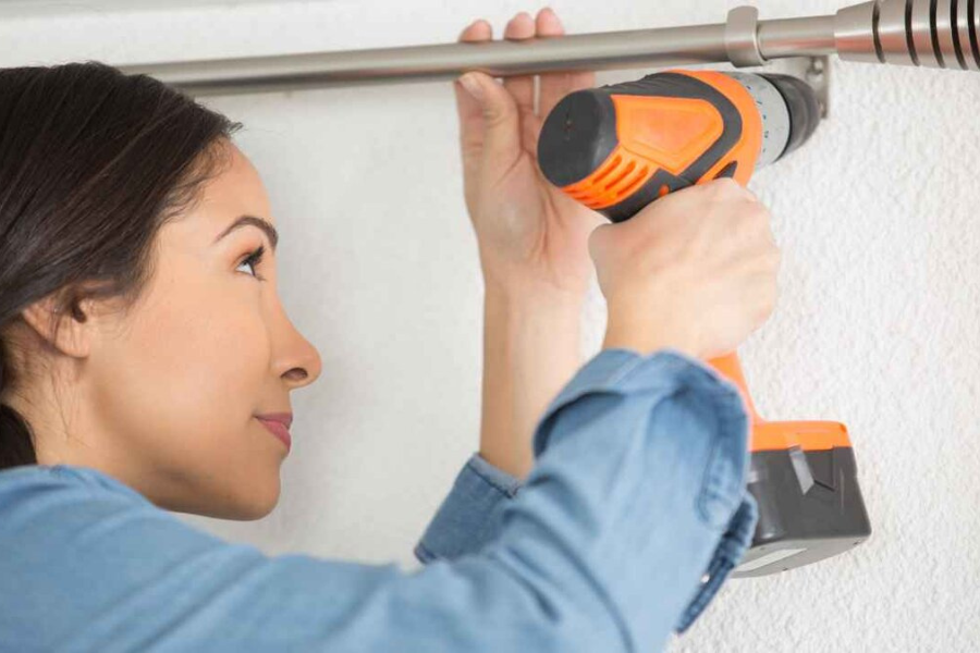 Affordable Curtain Fixing Near Me in Dubai
