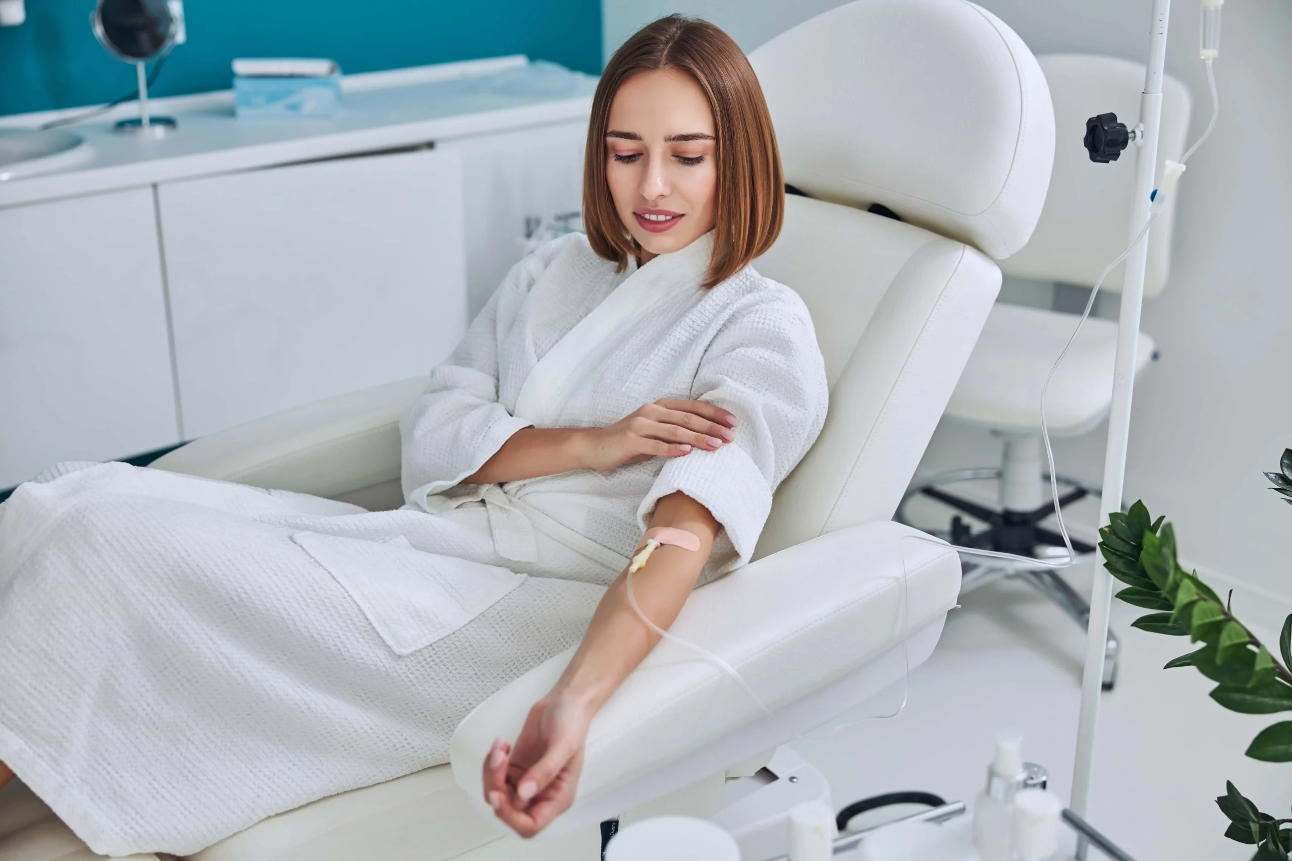 Detox Your Body with Home IV Drips in Dubai
