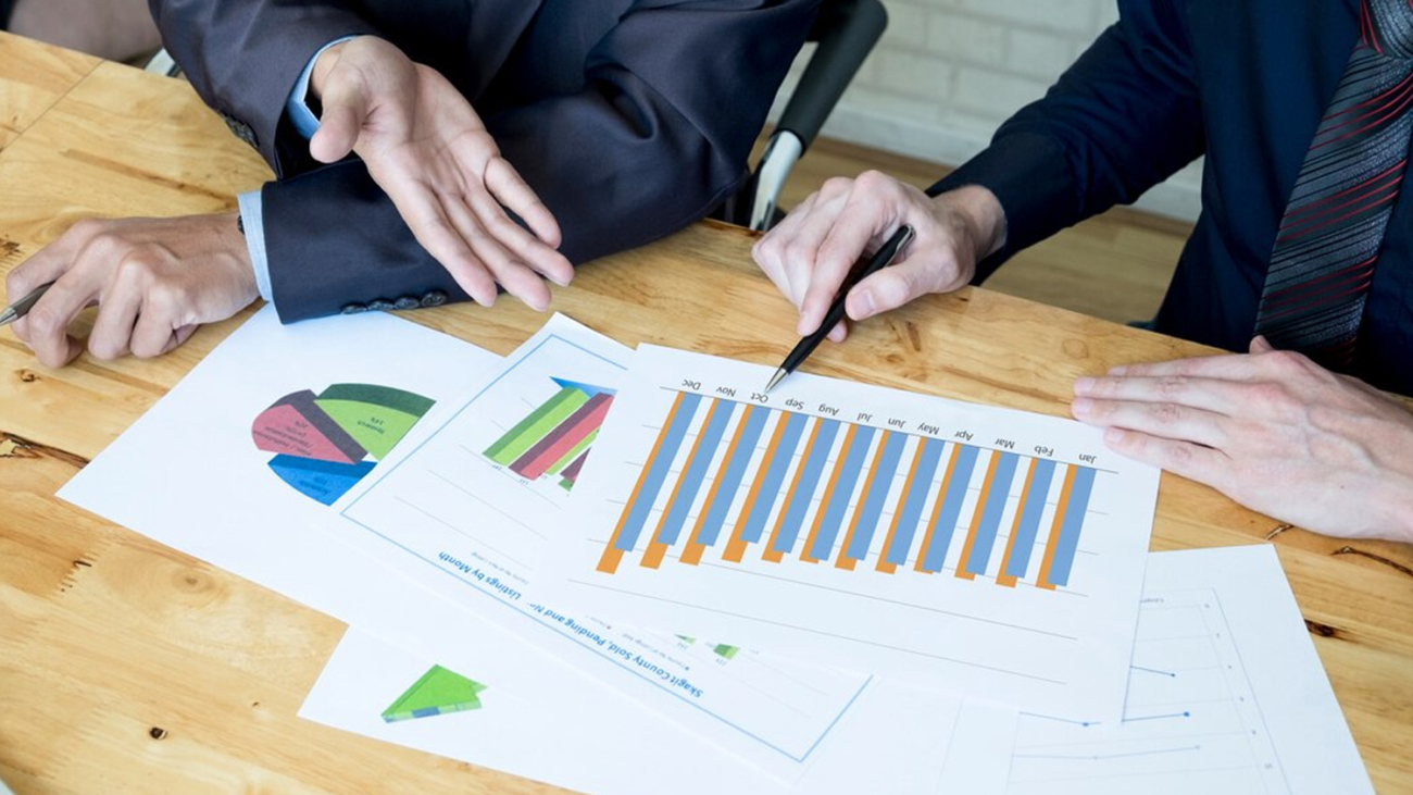 Celsius Pitch Deck: A Deep Dive into Strategy, Insights, and Key Takeaways
