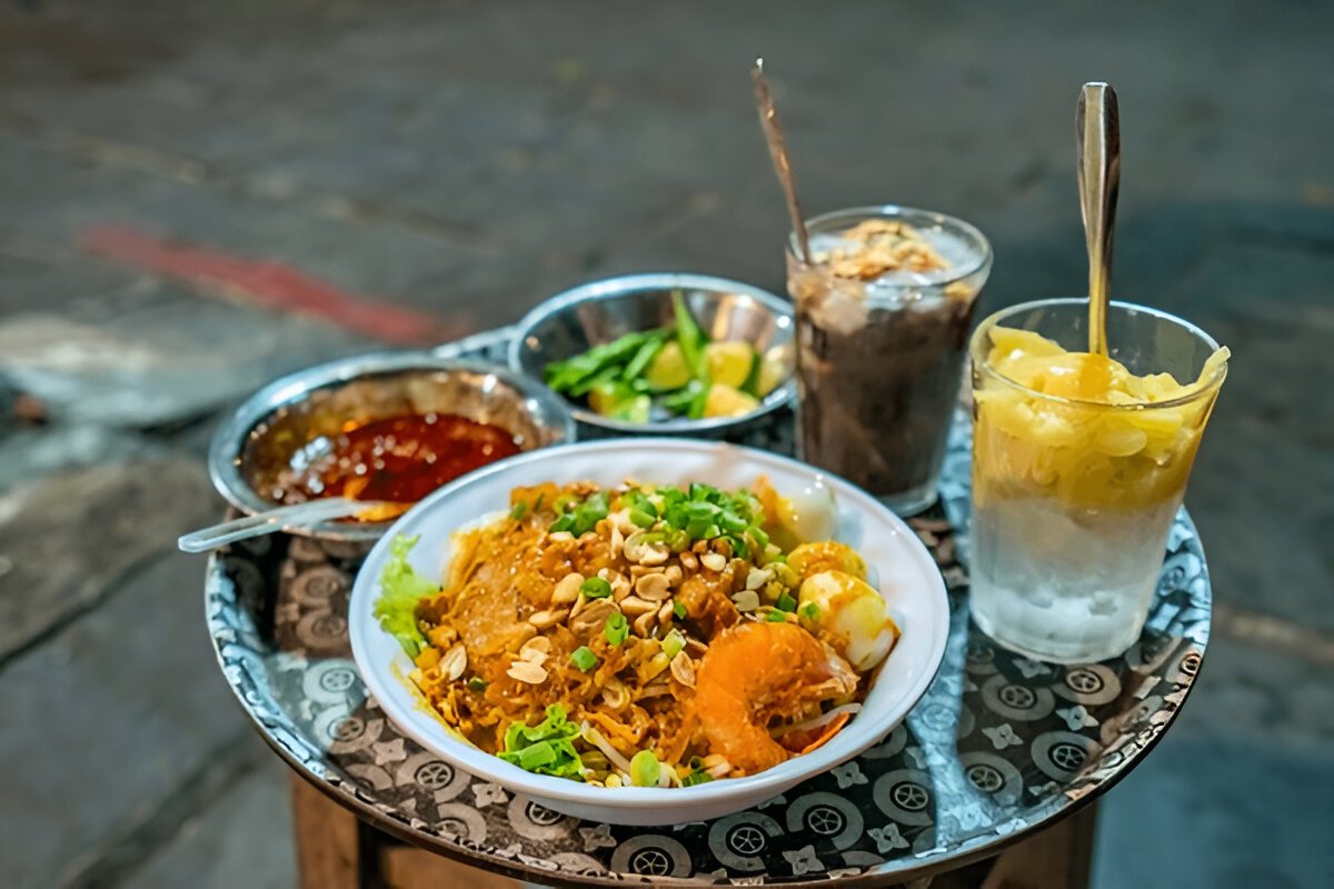 Street Food in Vietnam: 10 Dishes You Can’t Miss
