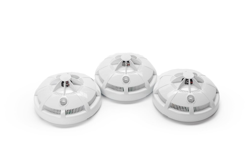 Benefits of Installing Wireless Interconnected Smoke Detectors in Your Home