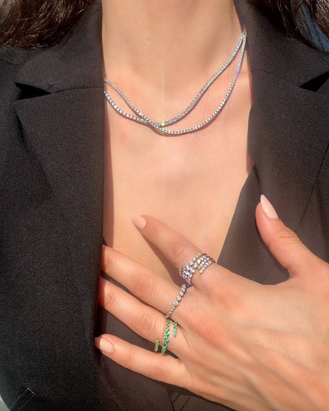 Diamond Tennis Necklaces: A Classic Piece for Modern Women