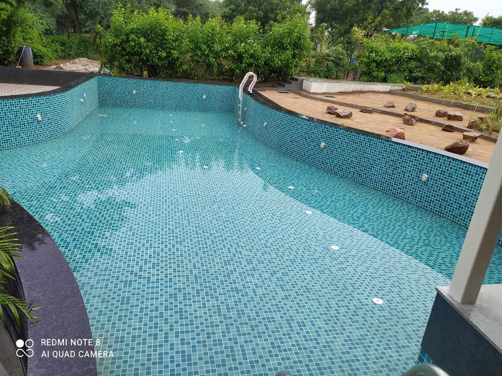 Can You Build a Swimming Pool in a Small Backyard?