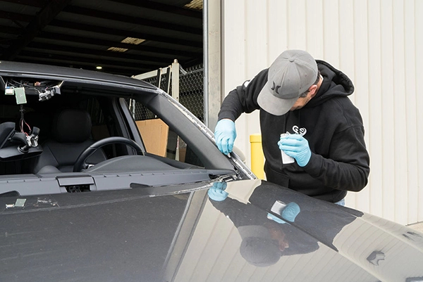 How to Choose the Right Auto Mirror Replacement Shop in Jeffersonville GA