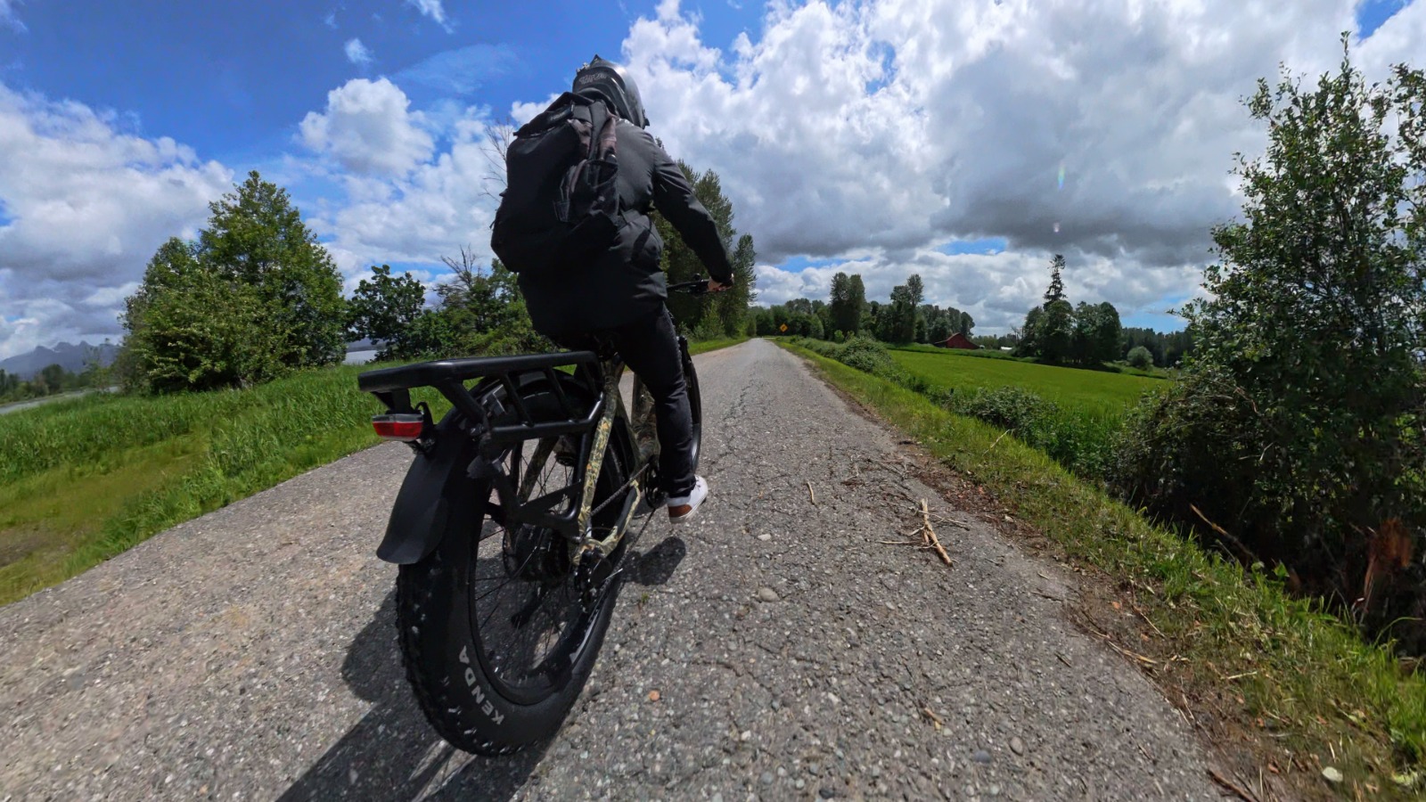 E-Bike Hitch Rack vs E-Bike Hitch Rack vs. Traditional Bike Rack: Key Differences. Traditional Bike Rack: Key Differences