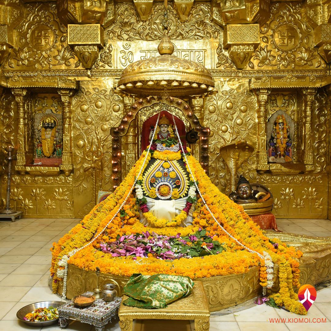 Somnath Temple: A Glimpse into the Sacred Beauty Through Images