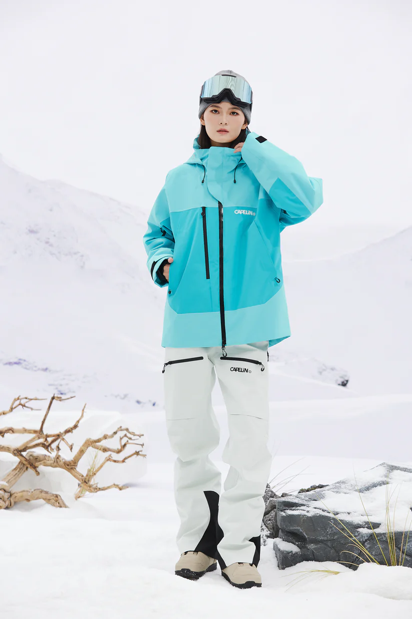 Snow Clothes Checklist: Must-Have Items for Winter Adventures