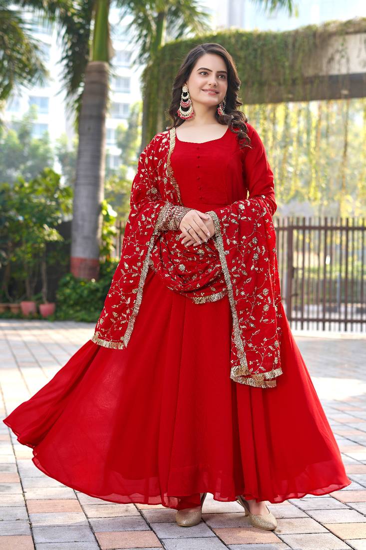 How to Style Red Salwar Suits for Women in 2025