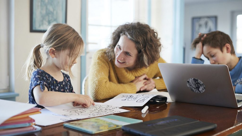 How to Build a Homeschooling Curriculum That Works for Your Child