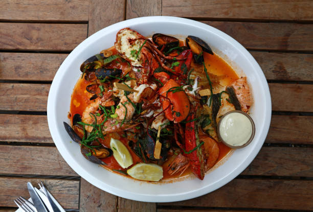 6 Traditional Dishes to Try in Netherlands