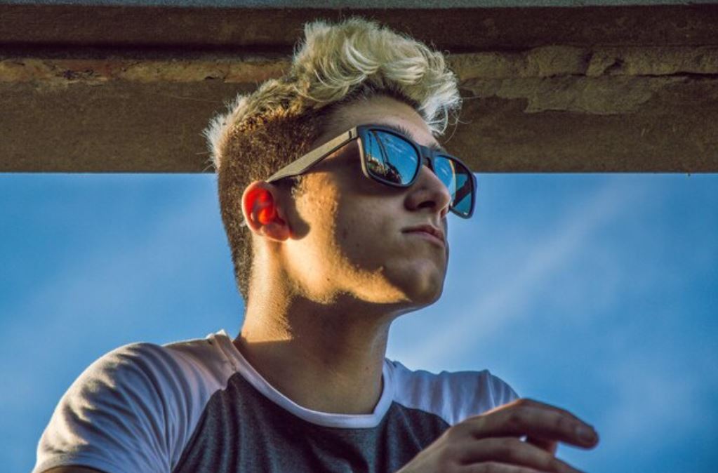 UV Protection Sunglasses with Bluetooth for Sun and Sound