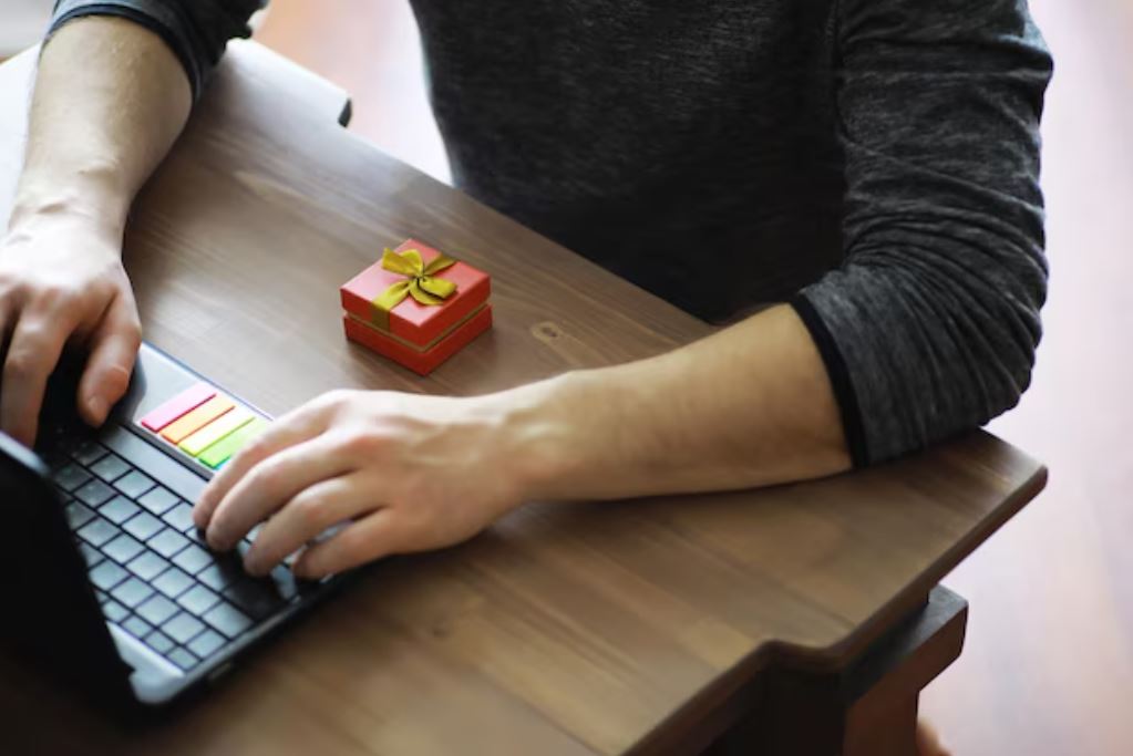 The Click Commerce Tactics for Maximum Online Revenue