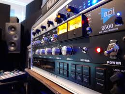Music Studio Sports City Dubai - Machado Music Studio