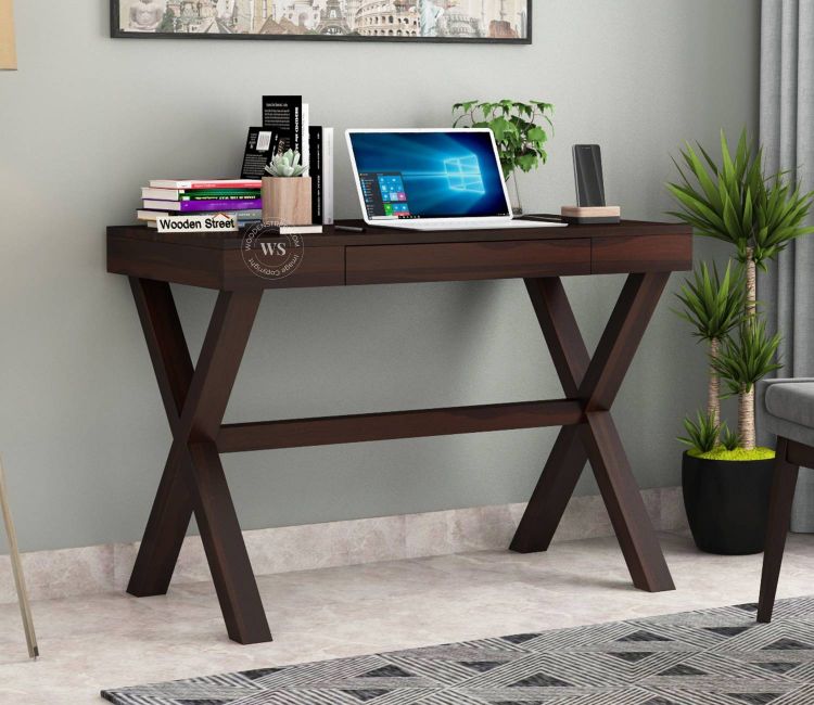 Smart Computer Tables: The Future of Work-from-Home Setup