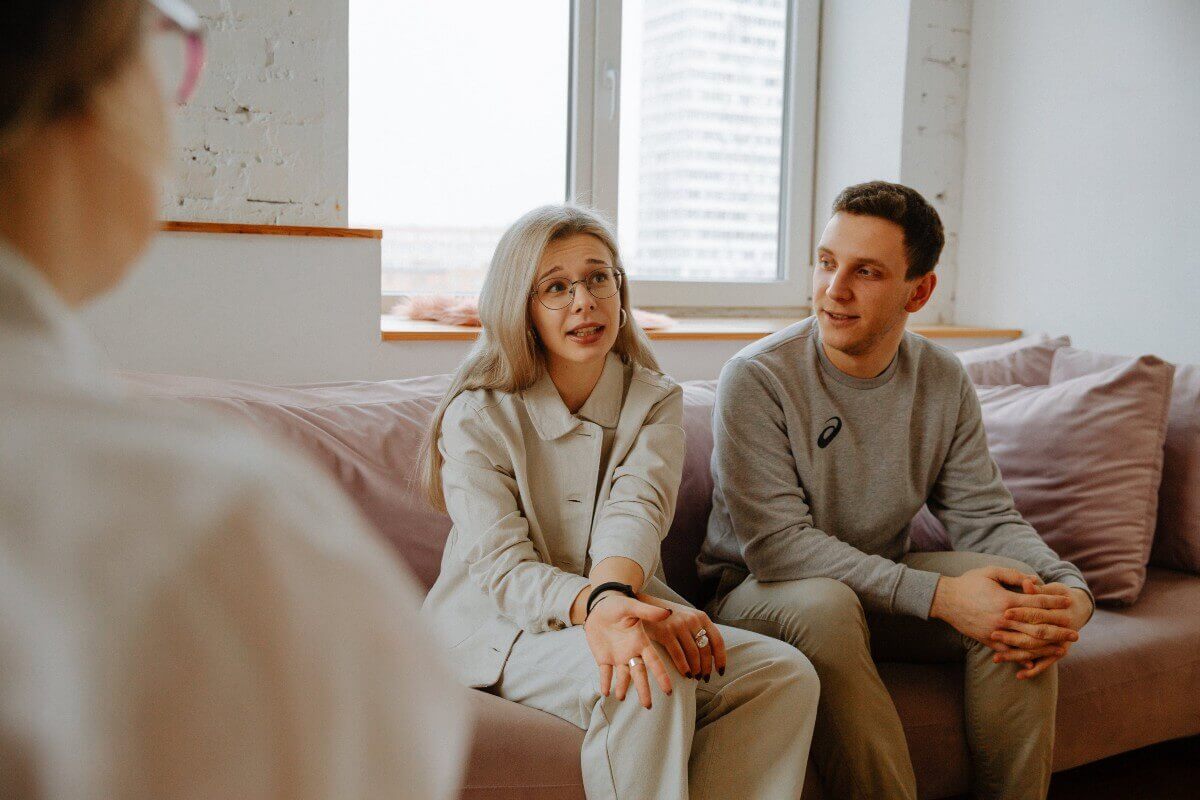How to Choose the Right Christian Marriage Counselor Online