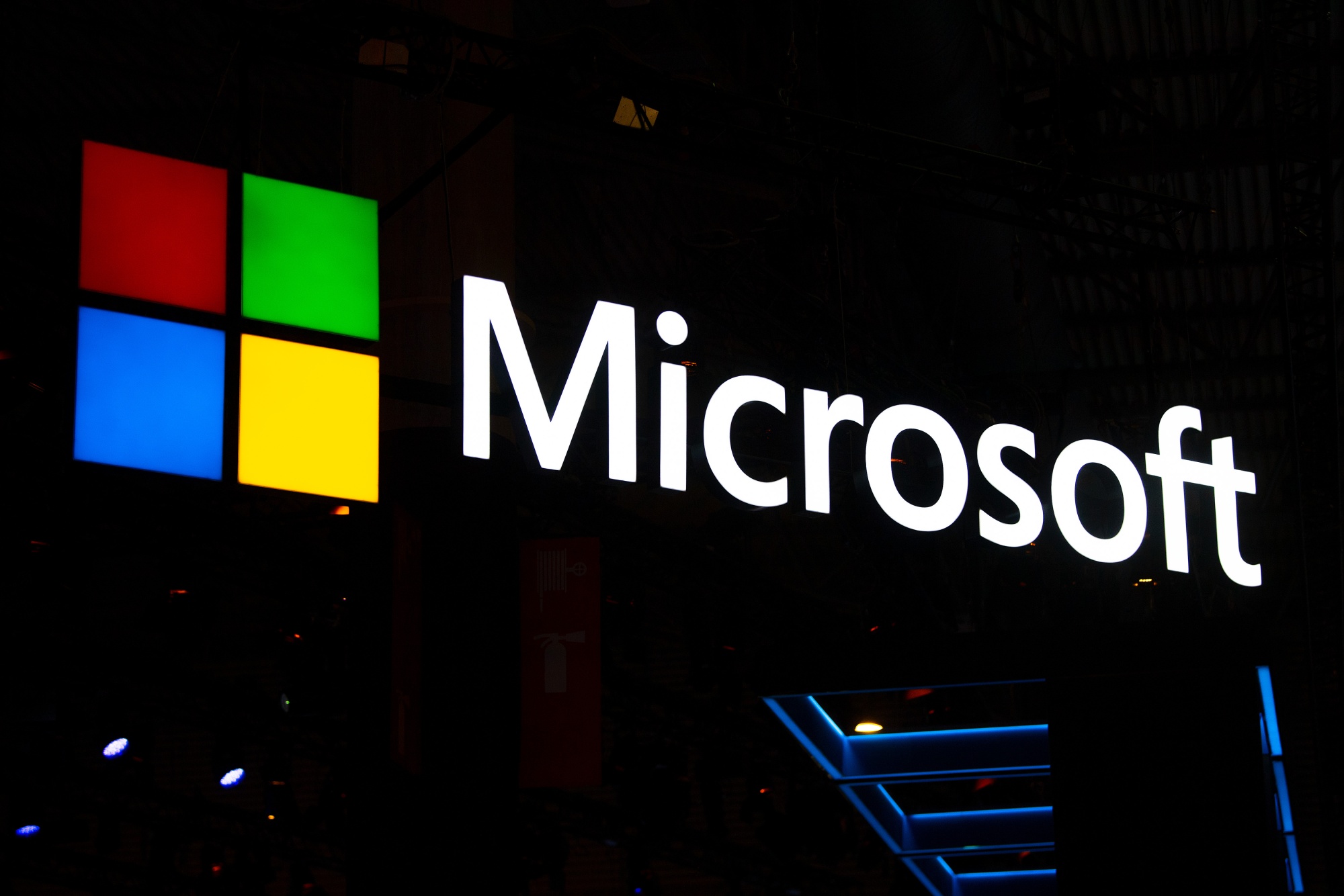 How to Reach Microsoft Sales Team: A Guide to Contacting Microsoft for Your Business Needs