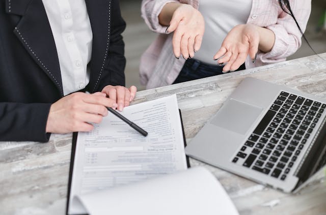How Mortgage Lenders Handle Refinancing During Economic Uncertainty