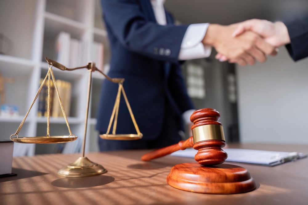 How Do I Find a Good Lawyer in California?