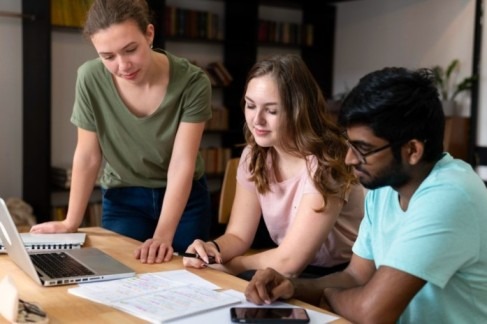 Future-Proof Careers: Best Courses After 12th Commerce