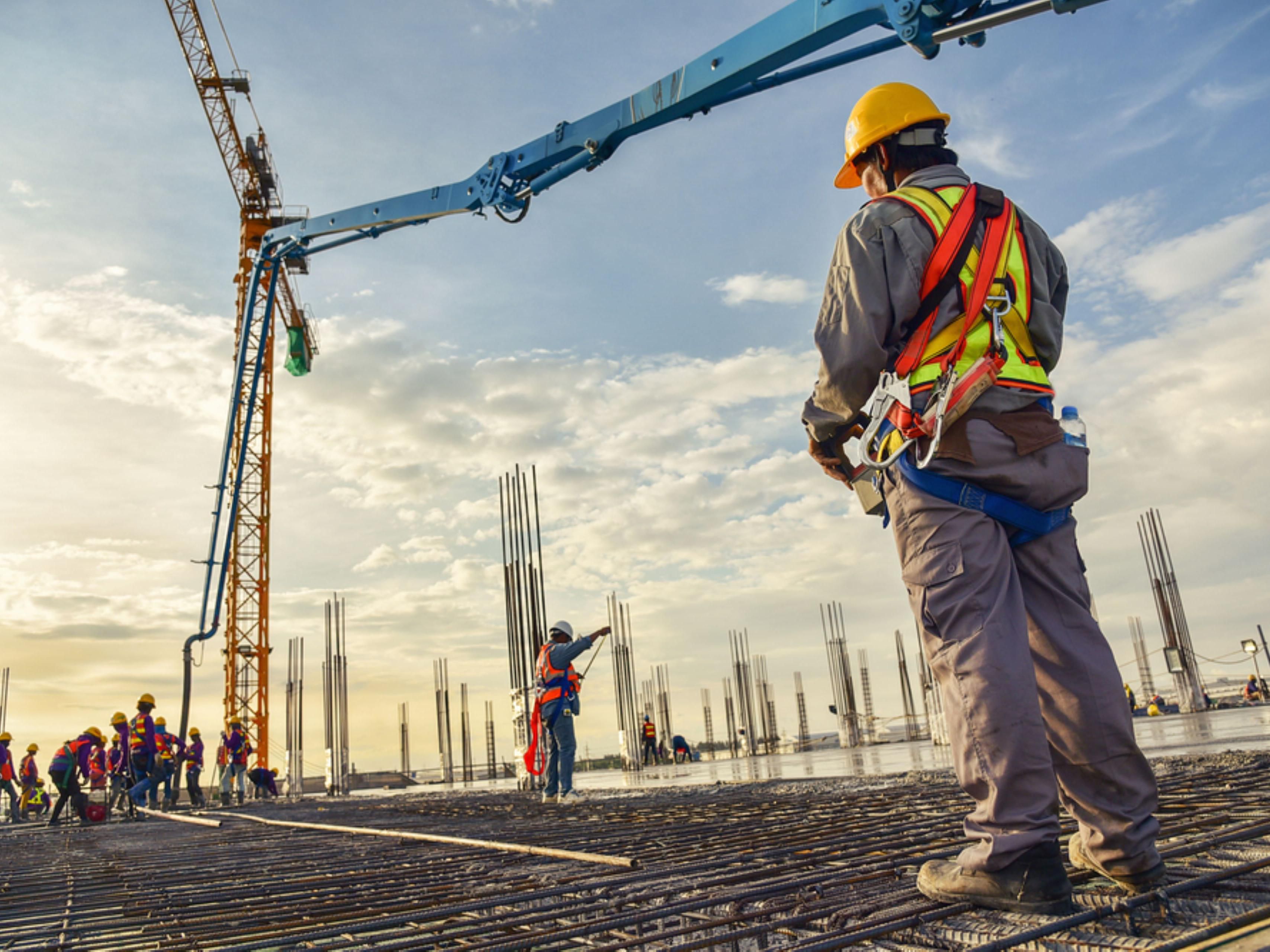 What Role Does a General Play in Project Planning and Design?