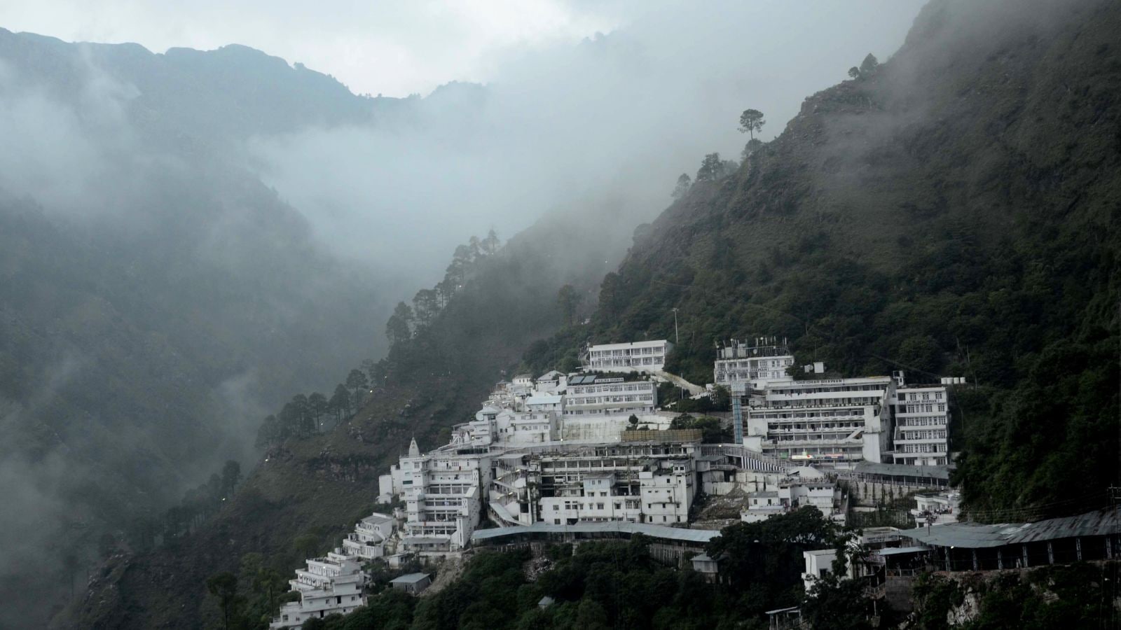 Vaishno Devi Temple: The Spiritual Haven of Jammu and Kashmir