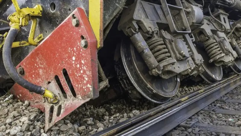 Why You Need a Train Accident Lawyer After a Railway Crash