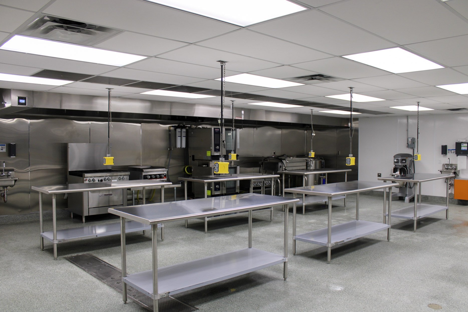 HWACHEON’s Strategic Role and Emerging Innovations in South Korea Commercial Cooking Equipment Market