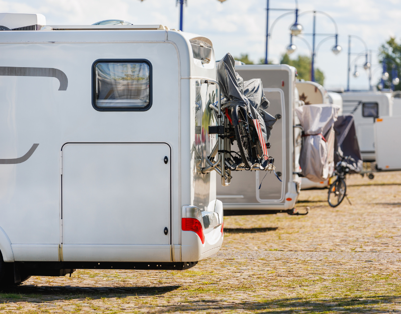 Campervan Rental Service Market: Navigating the Campervan Rental Boom: Seasonal Trends and Smart Strategies