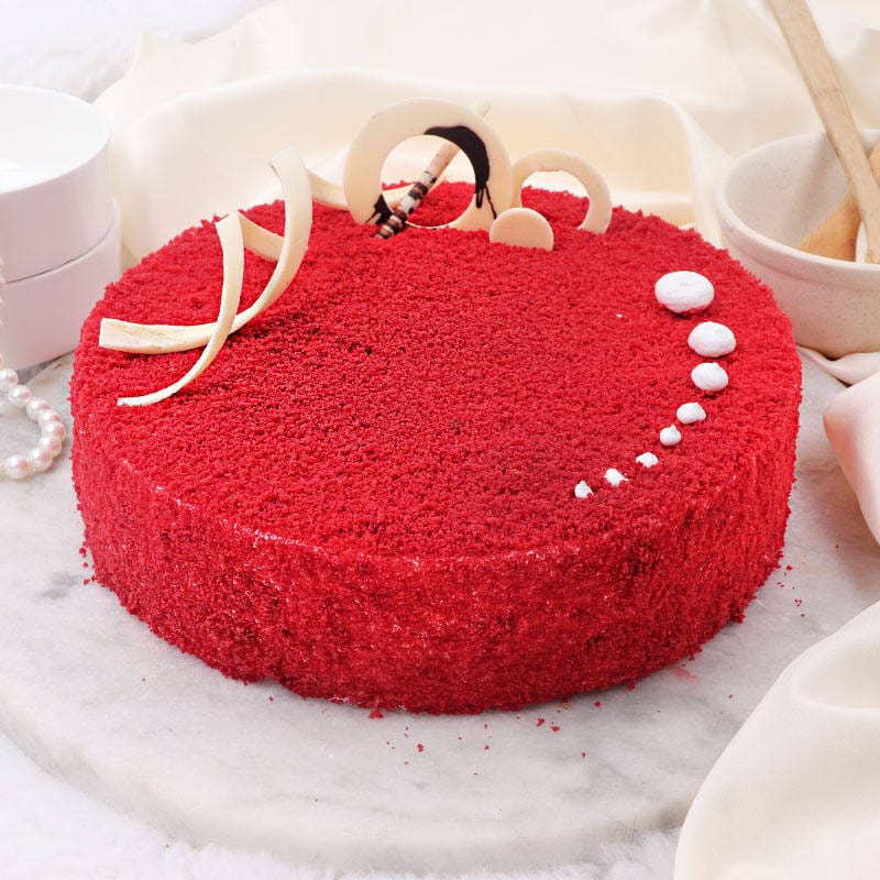 How to Make a Moist and Fluffy Red Velvet Cake at Home