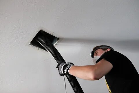 Experience the reliable AC Maintenance & AC Service Dubai by professionals at Urban Mop