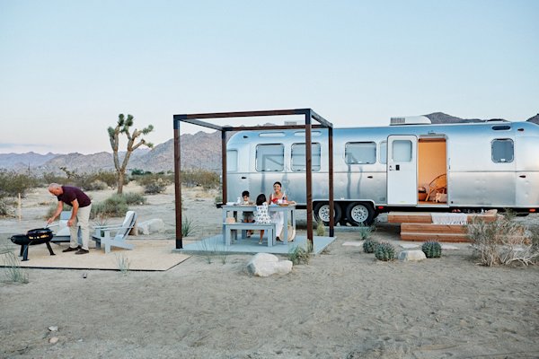 Best Places to Buy an Airstream in the USA: Dealerships vs. Private Sellers