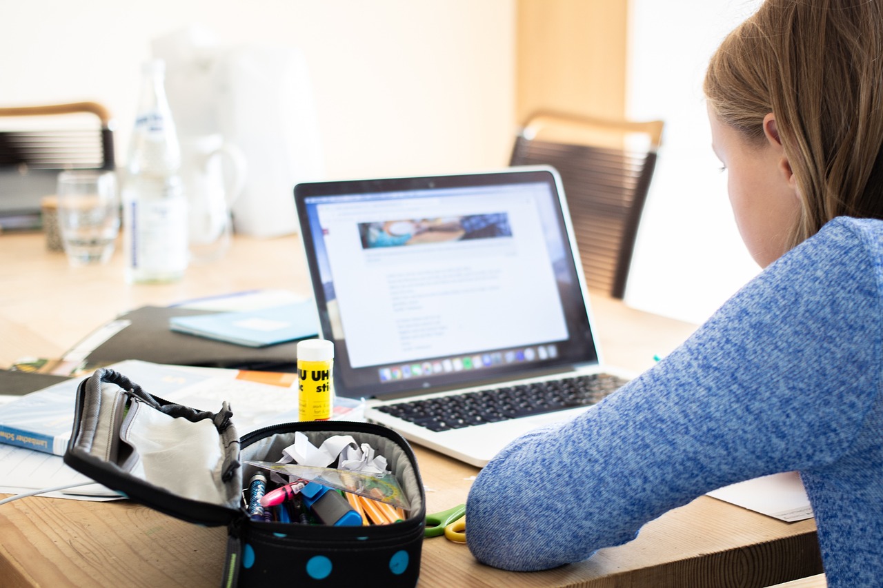 AI-Powered EdTech Platforms: Reshaping Learning in the Digital Age