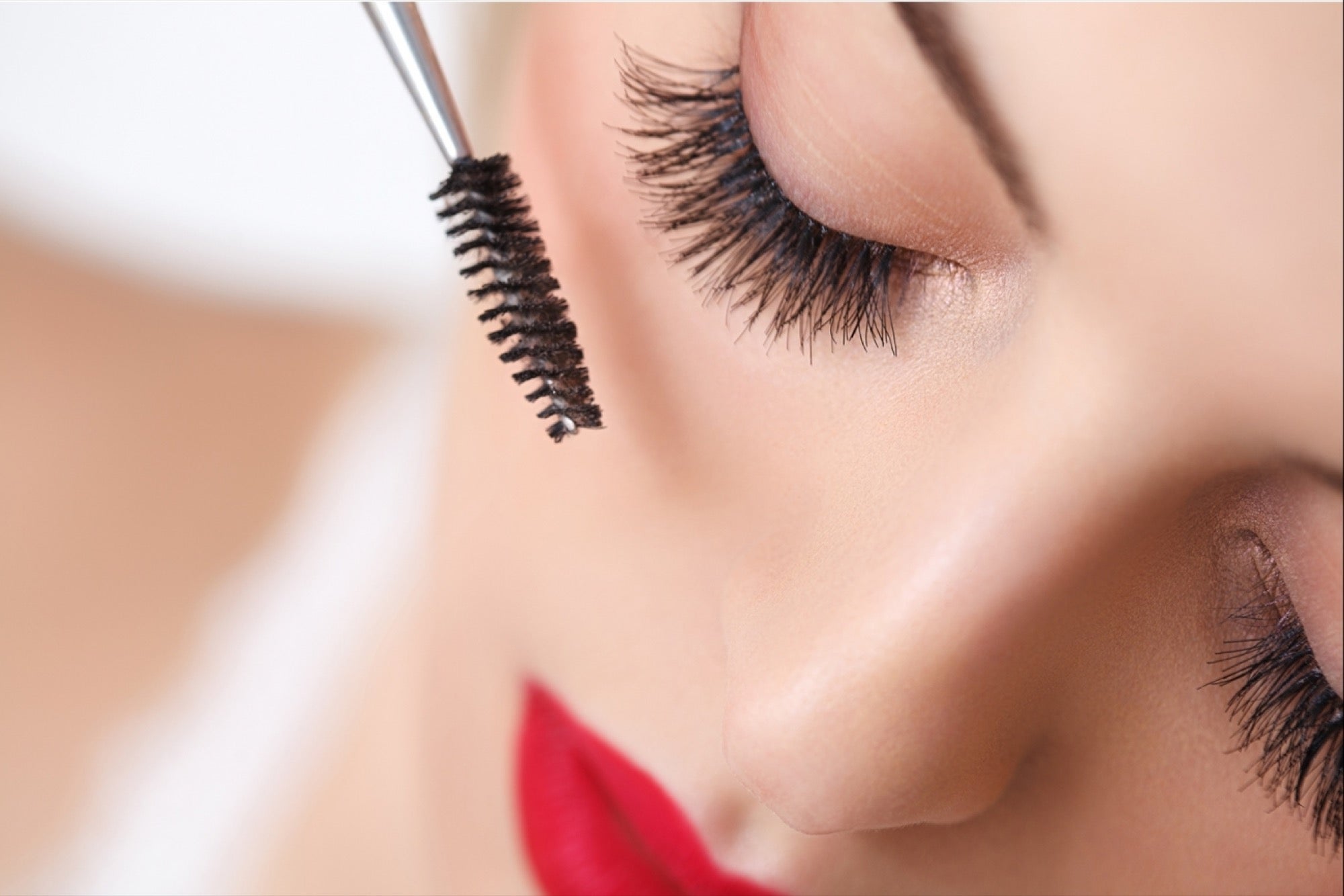 Why Eyelash Extensions Are Perfect for Busy Women