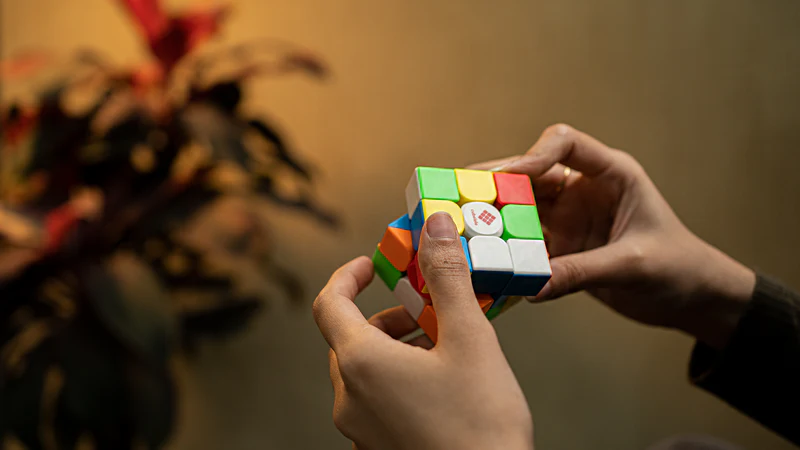 Online Cube Solvers vs. Manual Solving: Which is Better for You?