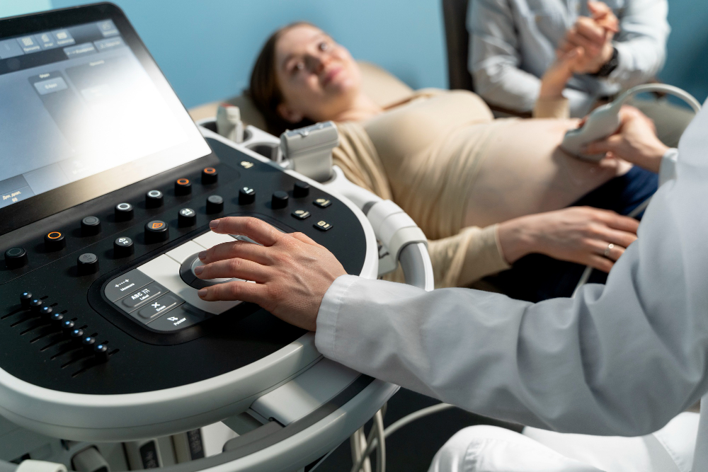 How a Gynecologist in Andheri West Supports Pregnancy and Maternal Health